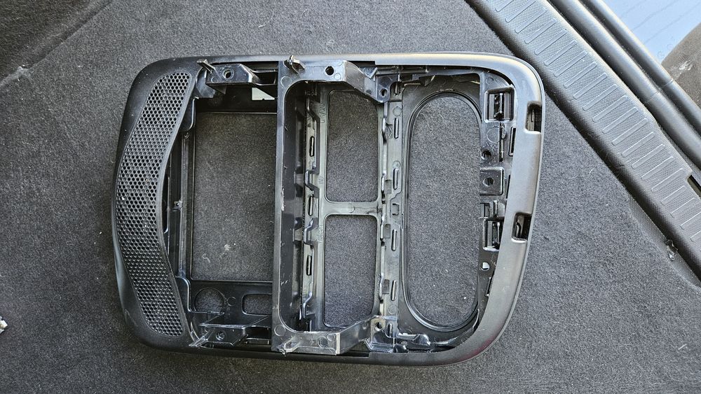 Rama navigatie clio IV