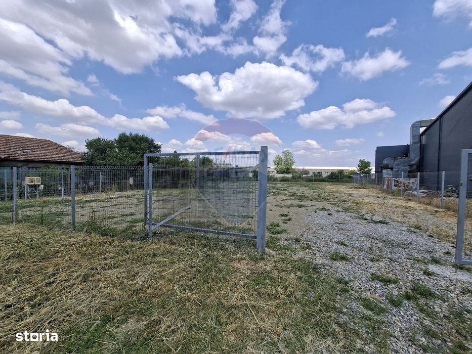 Teren logistic 907 mp de închiriat/ Aurel Vlaicu