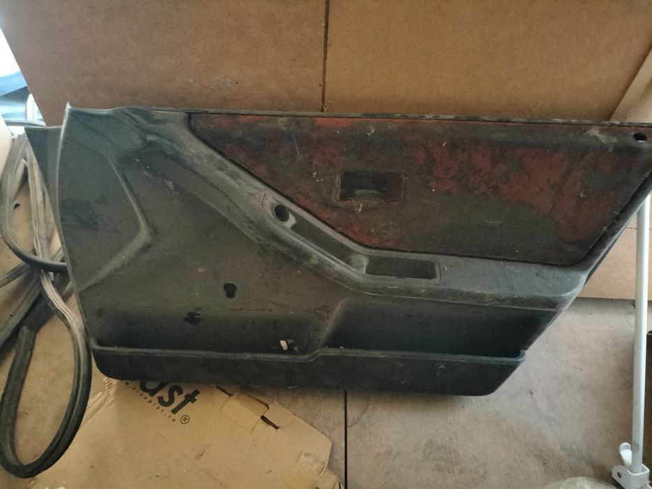 Продам запчасти на ауди 80