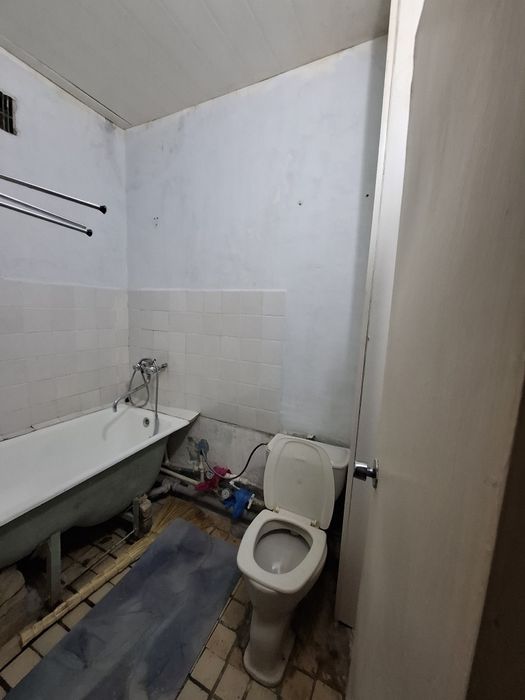 Arenda kvartira Yashnabod tumani Kadishva bozor oldida  Oilaga uzoq mu