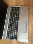 Laptop Hp intel core i5 Defect vine fara incarcator .