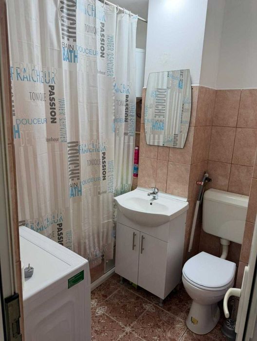 Garsonieră Str Tineretului, utilată, 1.300 lei/lună