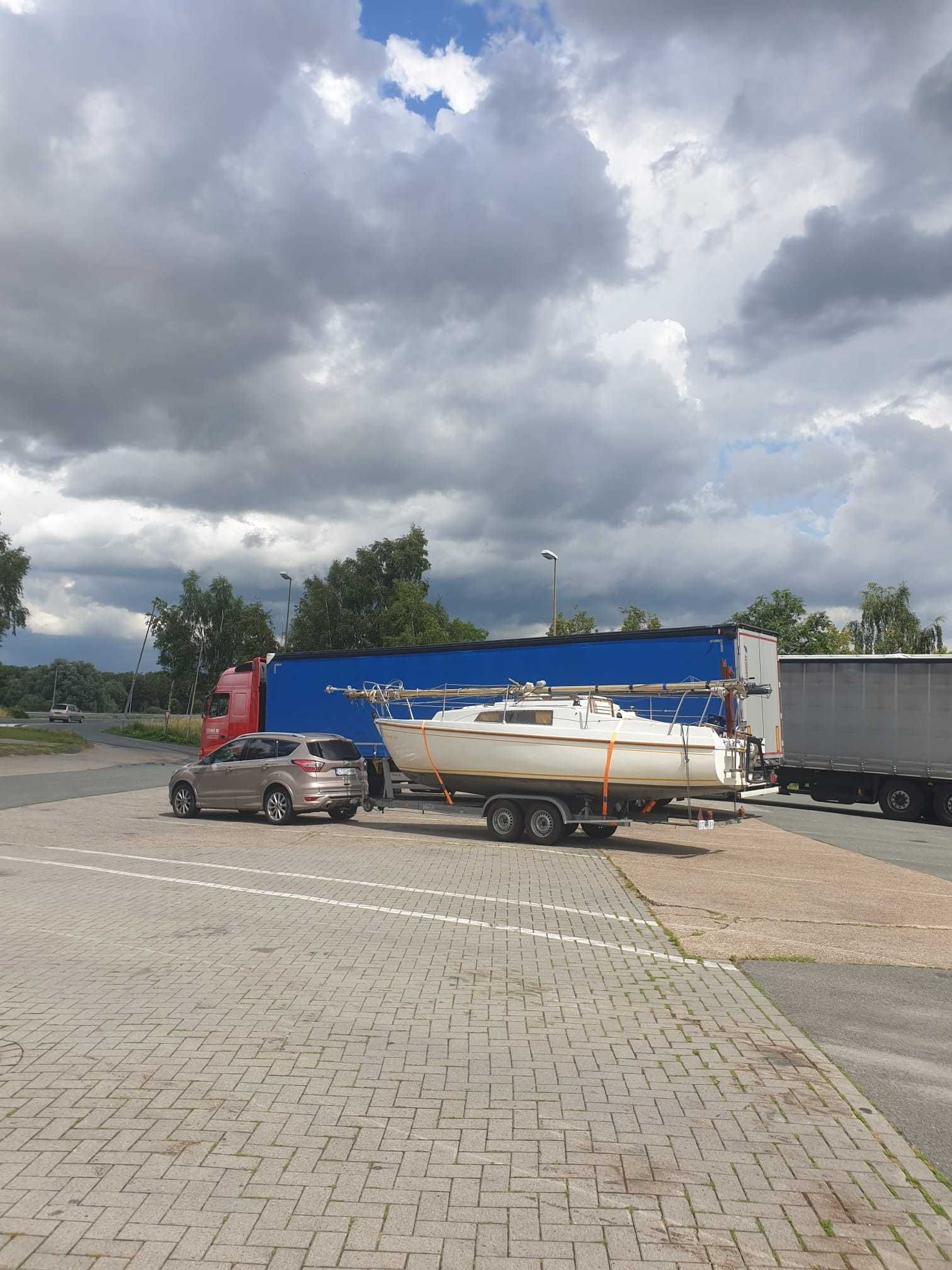 Vănd Velier Neptun 22 cu motor Suzuki 6 cp