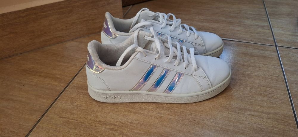 Adidași fete adidas