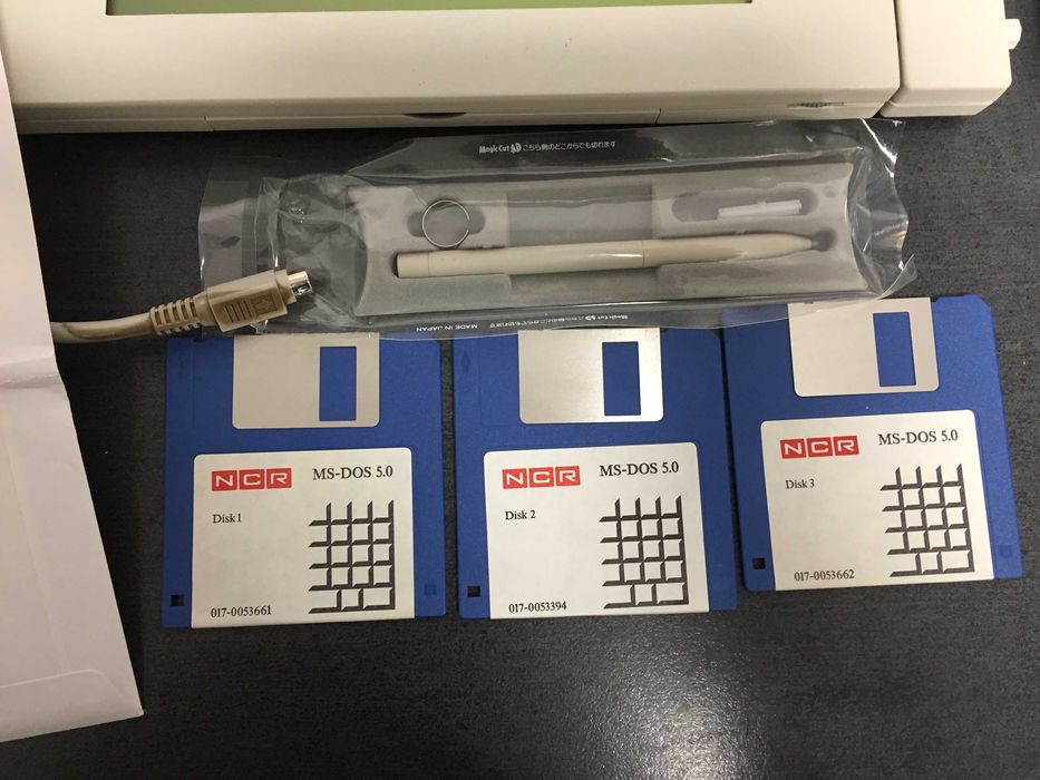 Vand calculator Pc pentru colectionari .NCR 3125 Note Pad.