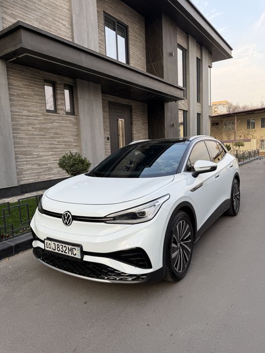 Volkswagen id 4 panarama tom