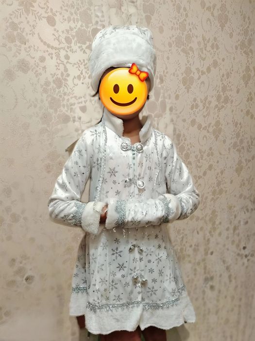 Костюм снегурочки.