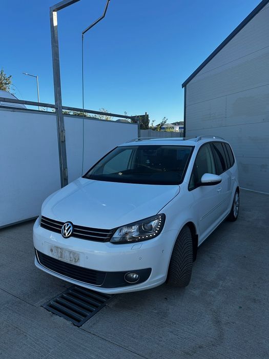 Vand Vw Touran 7 locuri