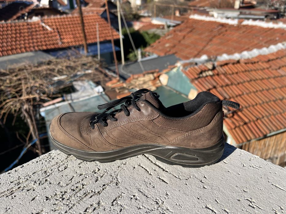 Ecco Gore-Tex 42