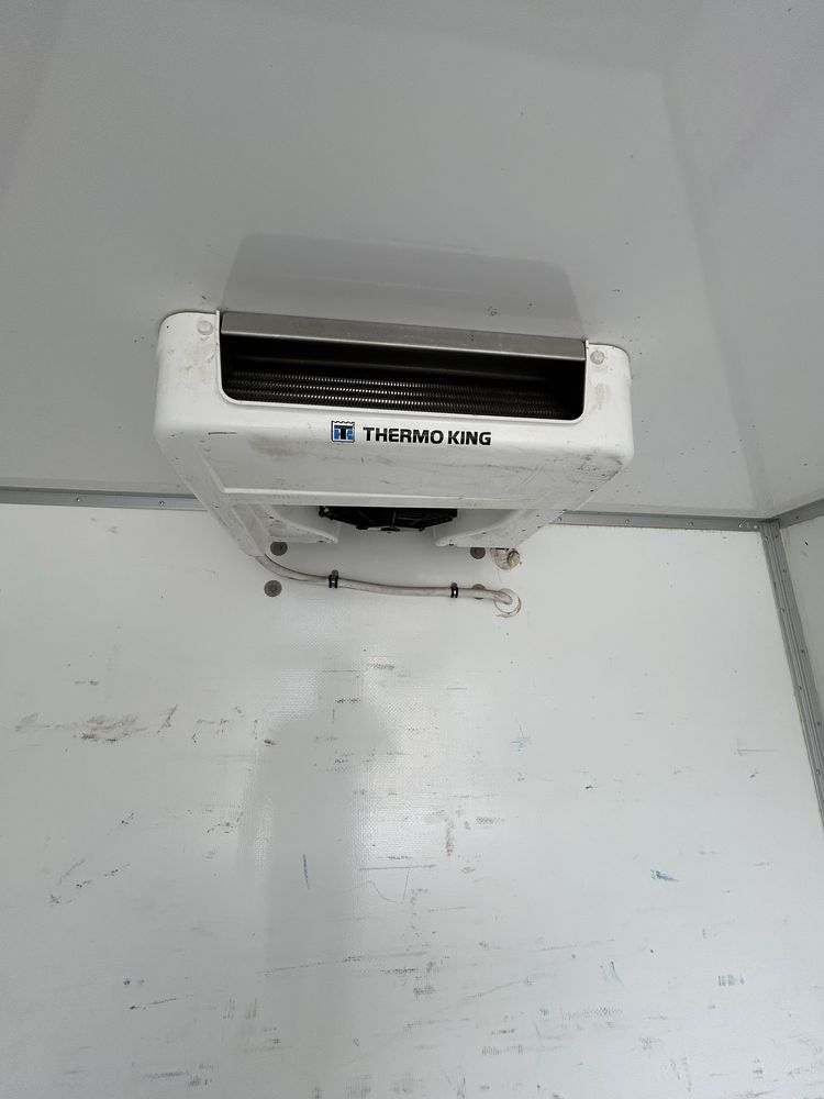 IVECO DAILY 35C16 frigorifică Thermo King cu lift