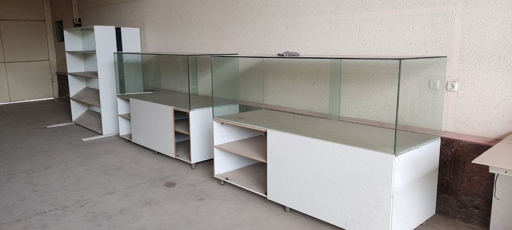 Vitrina Tekinga Beriladi