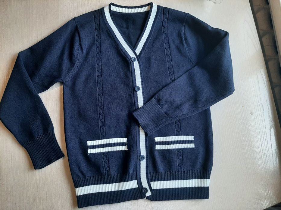 Кофта, безрукавка школьная новые