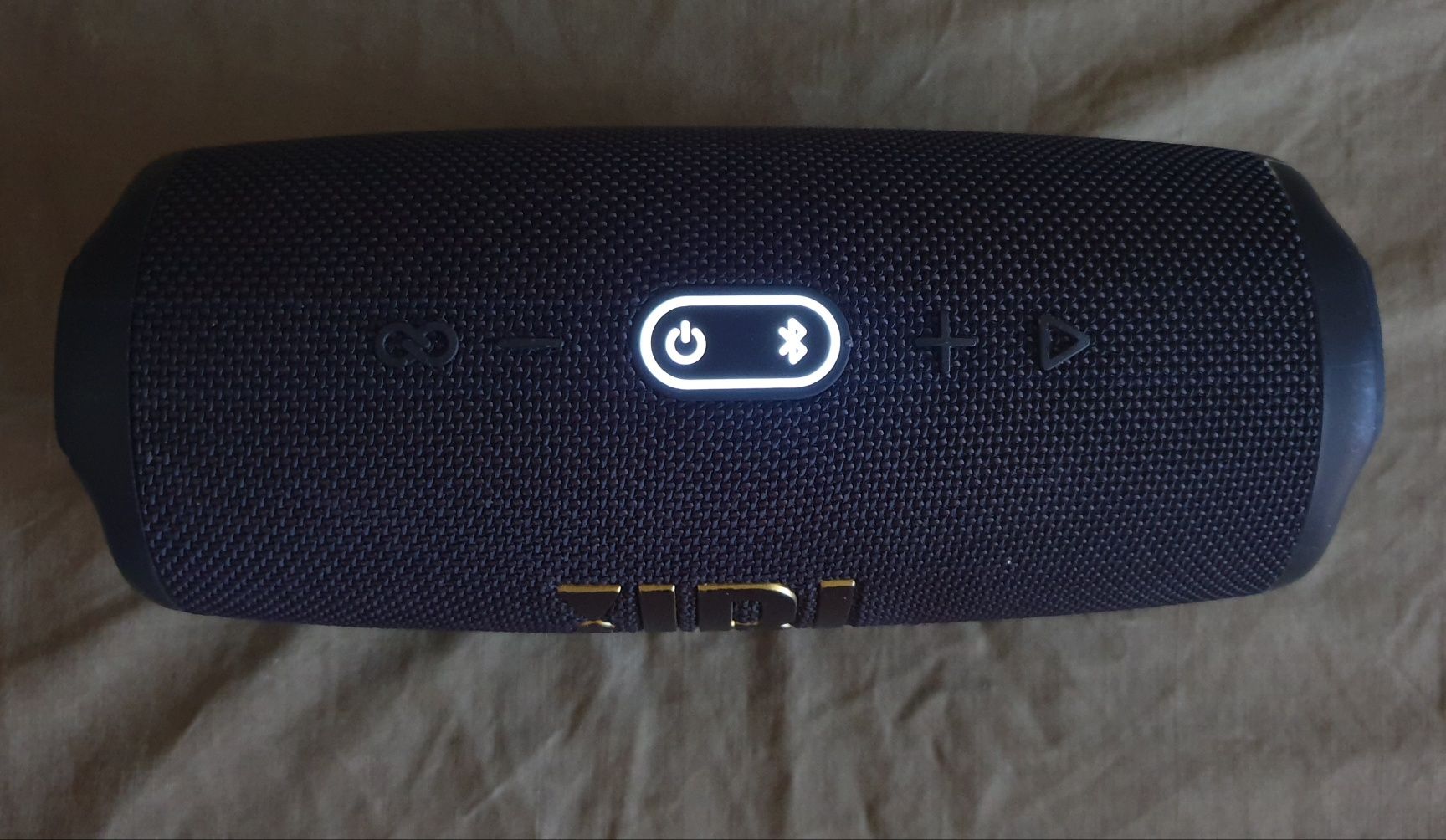 JBL Charge 5 Tomorrowland