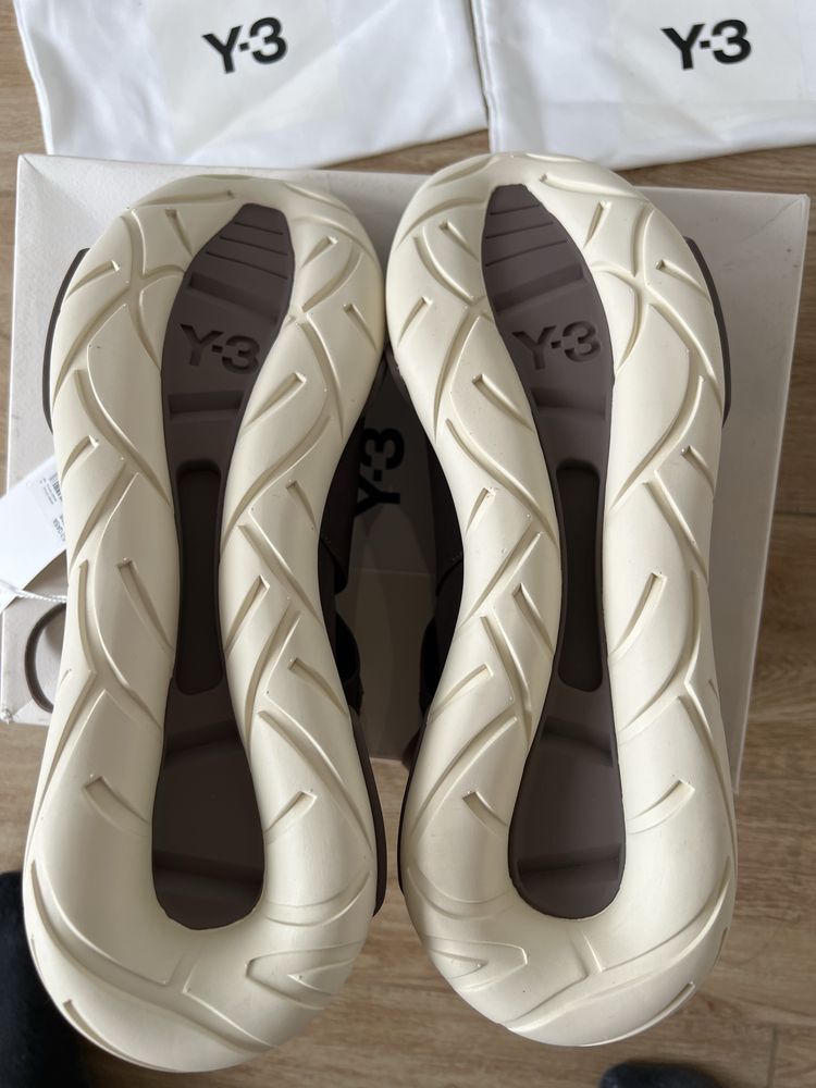 100% Оригинални Yohji Yamamoto Y-3 Qasa в номера : 42,43и44.5