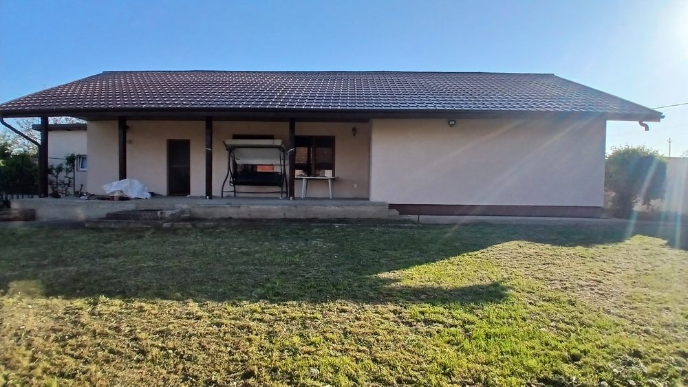 Casa la țară in localitatea Gepiu