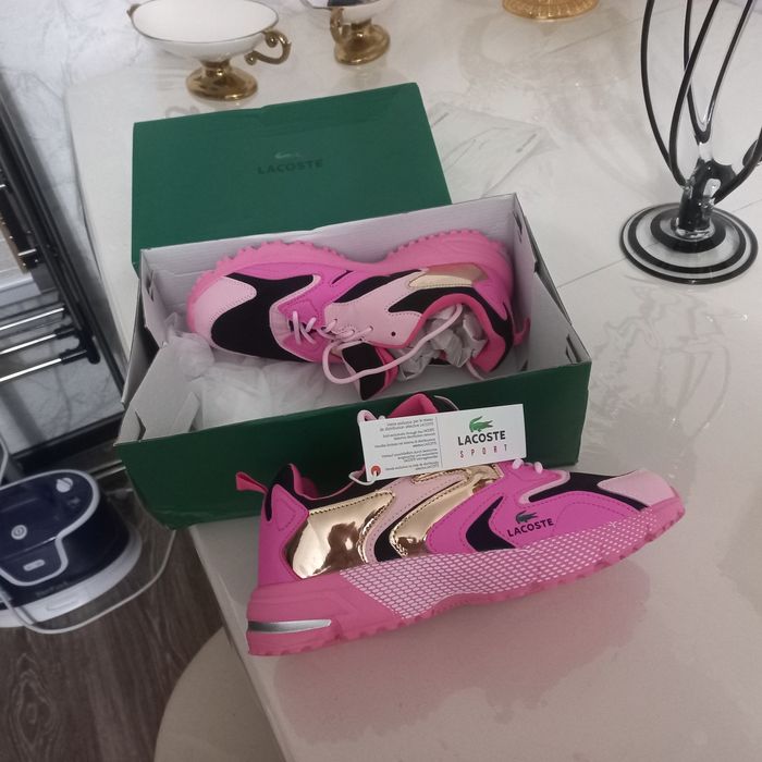 Кроссовки лакоста