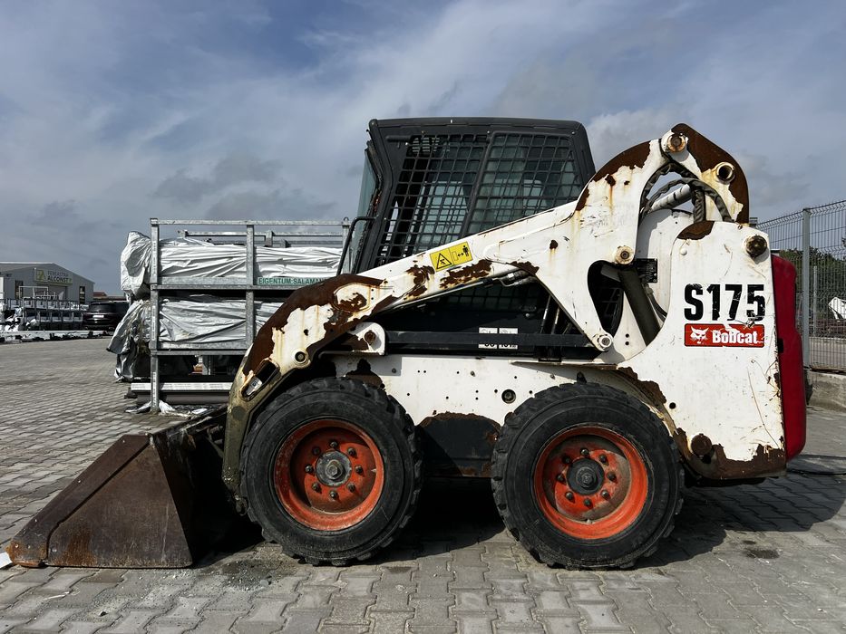BOBCAT S175 - mini încărcător de vânzare + accesorii