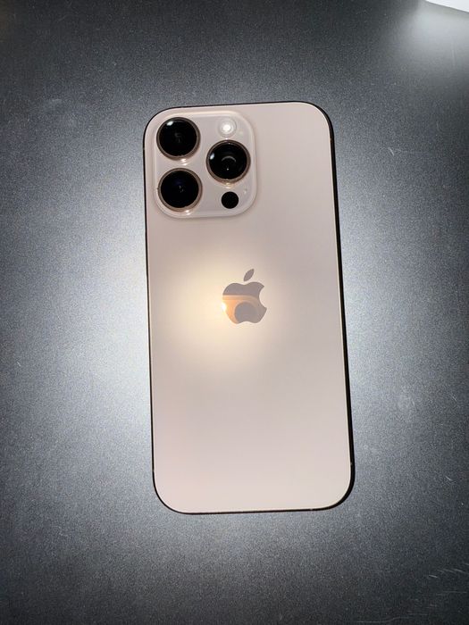 iPhone 16 pro 256gb blocat