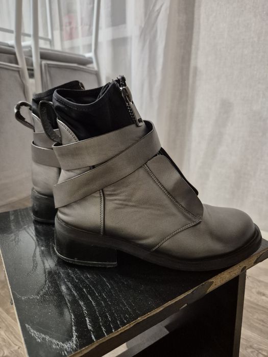 Ботинки осенние в отличном состоянии
