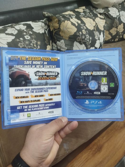 Продавам видео игра за PS4