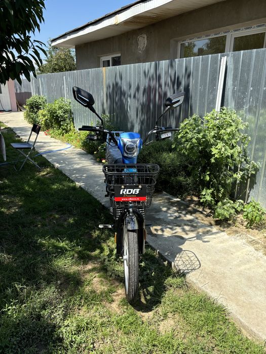 Vând scuter electric