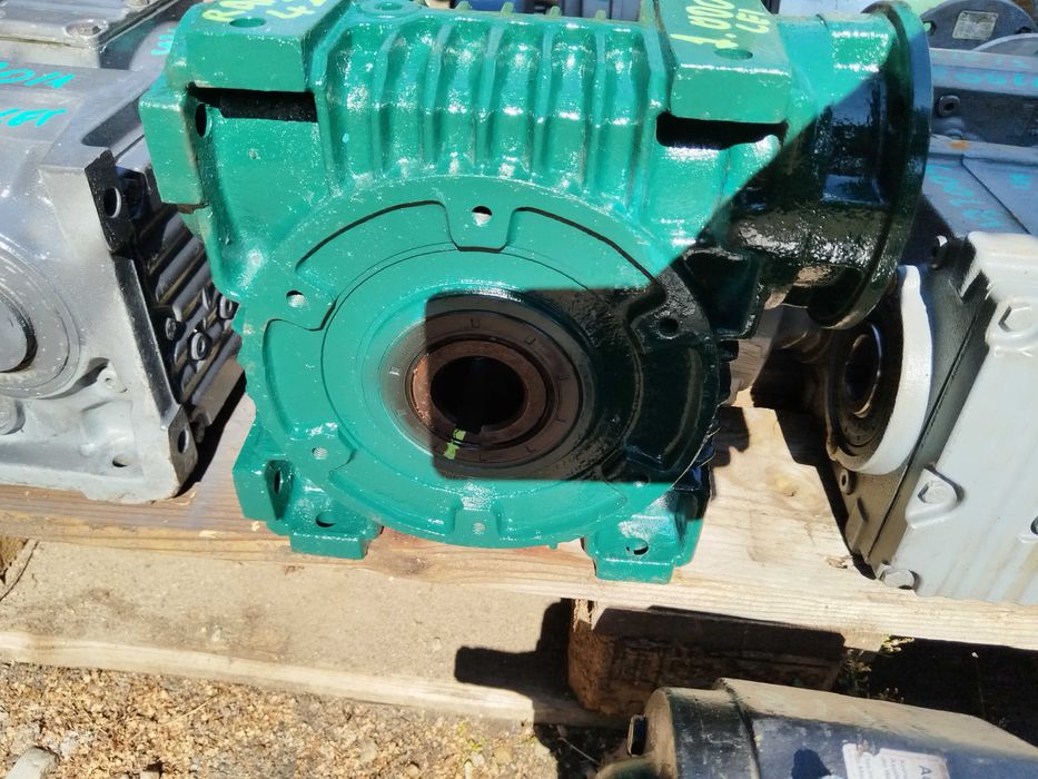 Reductor troliu tractor gradina lemne