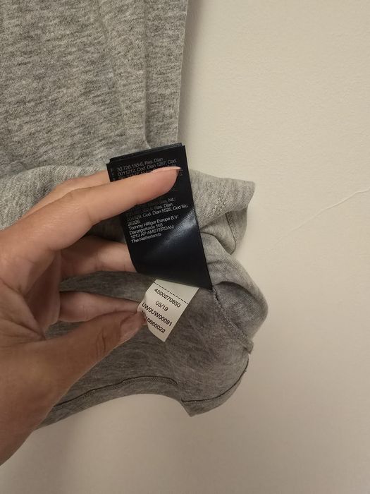 Tricou Tommy Hilfiger original, nou cu eticheta