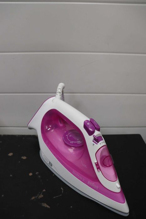 Парна ютия Braun Texstyle 3, SI 3030, FreeGlide 3D, 2300W, ПРОМОЦИЯ!