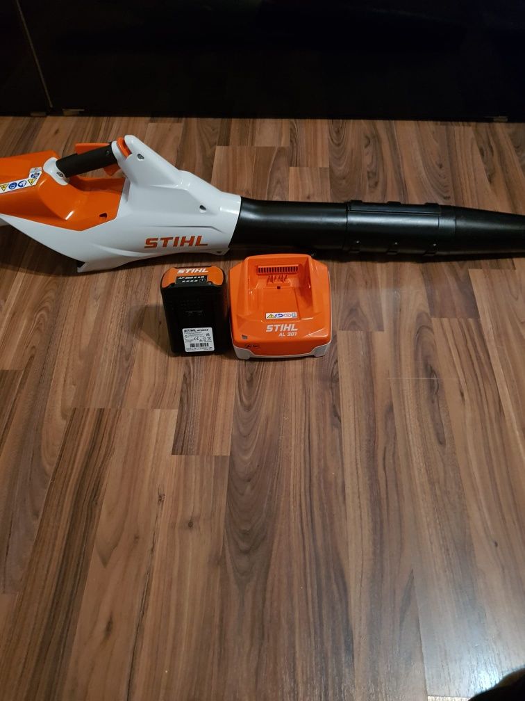 Stihl BGA 86,suflantă pe acumulatori,ca NOUĂ,fabricație 2023/09.