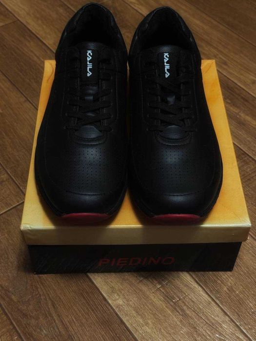 продам кроссовки Kajila Outdoor