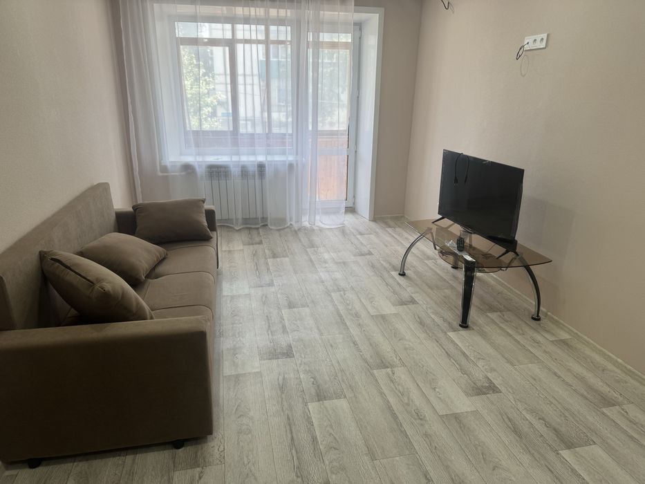 Сдам 2комнатную 180тыс