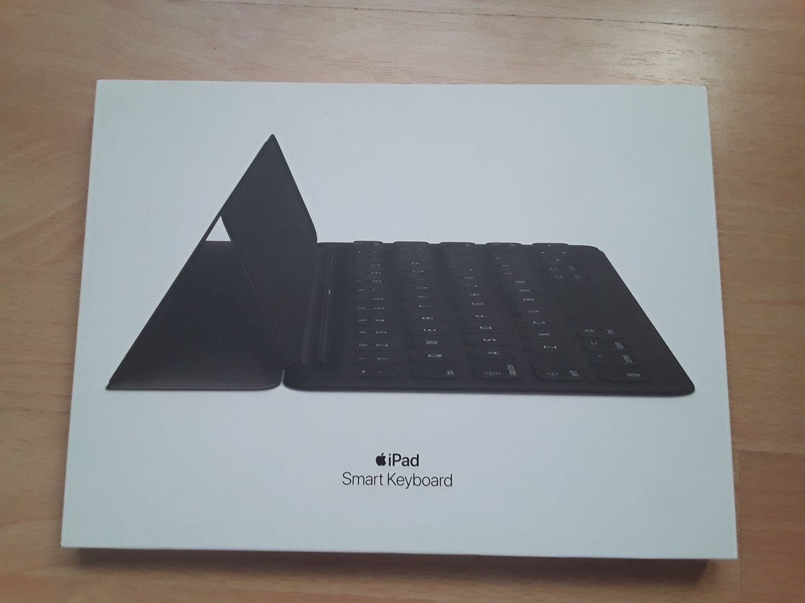 Husa cu tastatura Apple Ipad A1829
