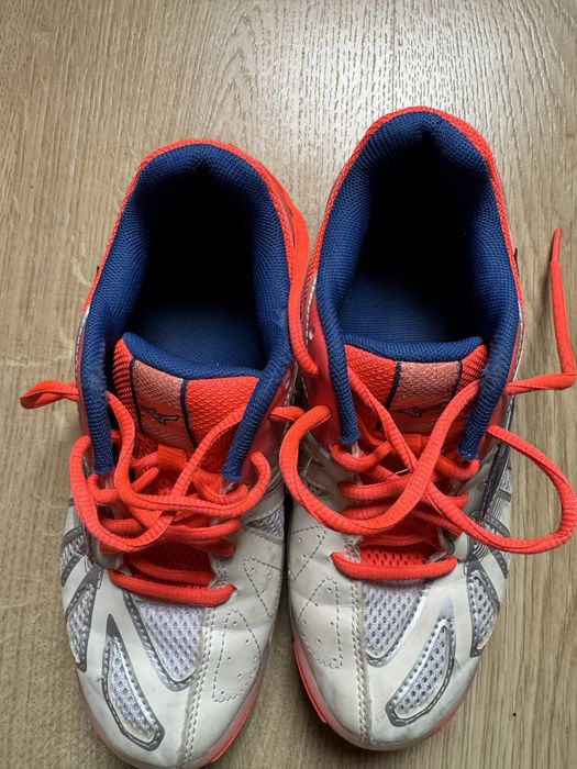 Mizuno wave phantom 36 номер