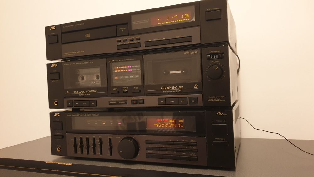 Linie audio JVC RX-302