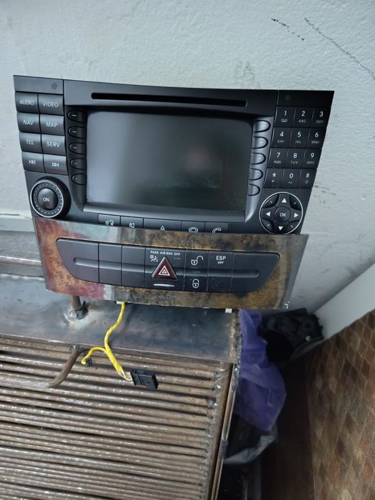 vand navigatie mare mercedes w211