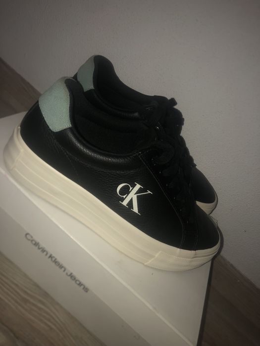 Se vand urgent pe vinted