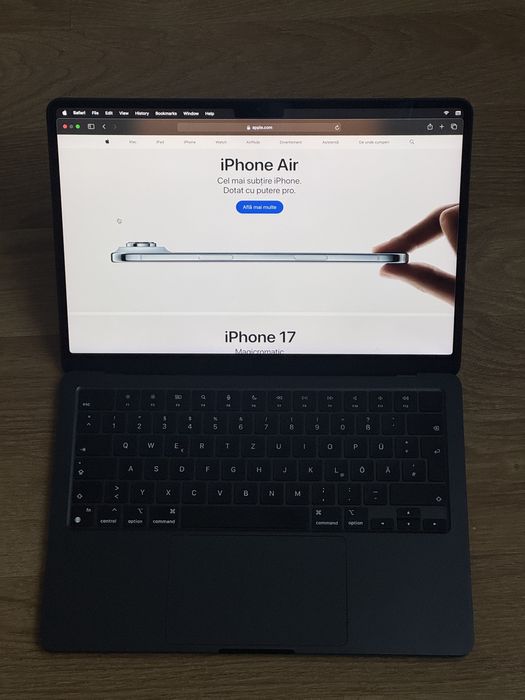 Apple Macbook Air 2022, procesor M2 defect pentru piese sau recarosare