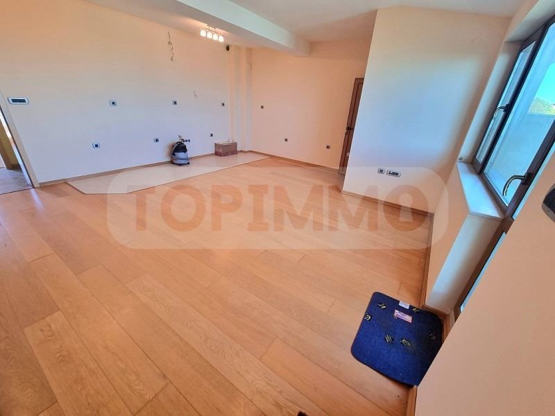 Продава се Тристаен апартамент в Варна, Галата - 153 кв.м за 1360 €/кв.м - Снимка #1