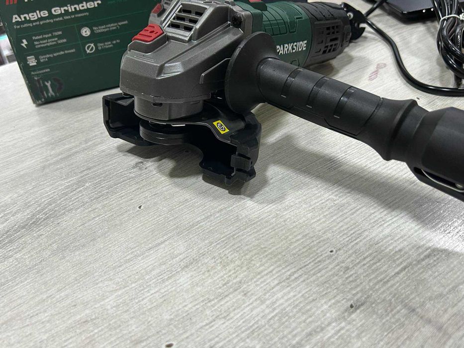 Ъглошлайф PARKSIDE PWS 115 C3, 750 W, Ø 115 мм, 1200 об./мин