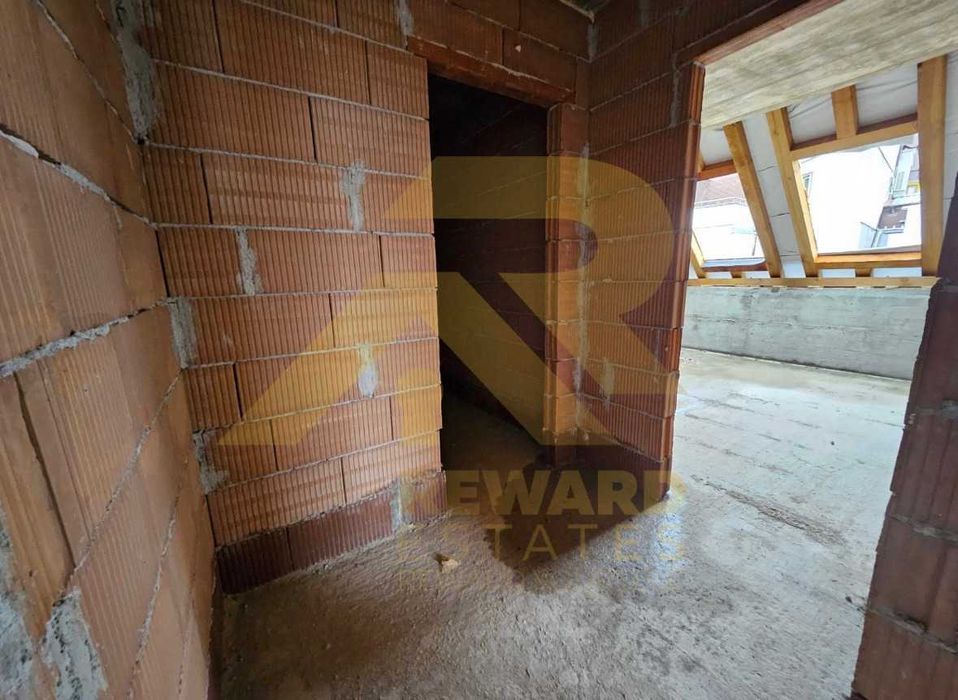 Продава се Четиристаен апартамент в София, Бъкстон - 168 кв.м за 1867 €/кв.м - Снимка #6