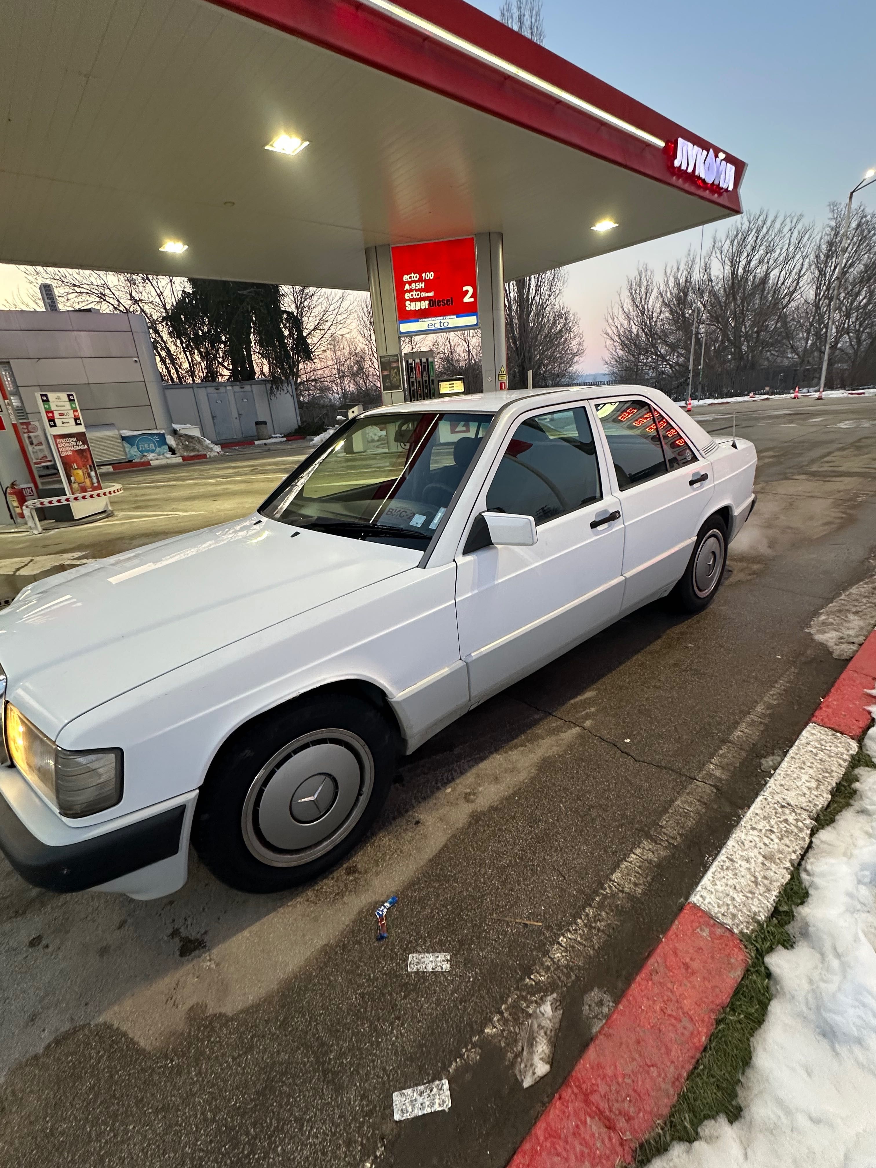 Mercedes Benz 190E