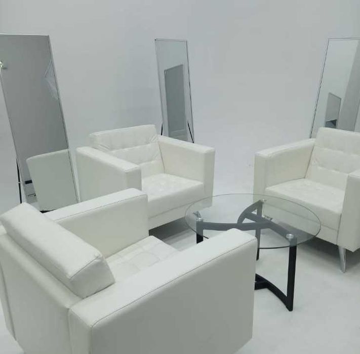 Аренда/прокат диваны кресла тумбы трибуны маркерная доска 24/7