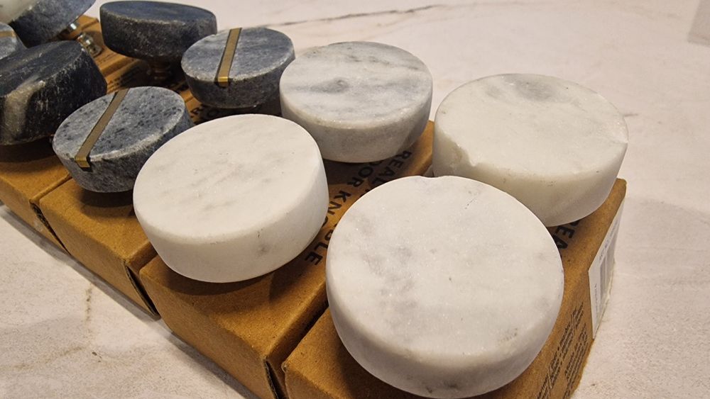 Мебелни дръжки – МРАМОР