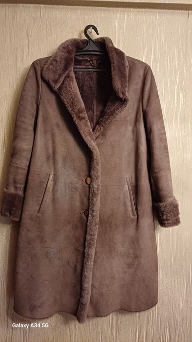 Дубленка женская.