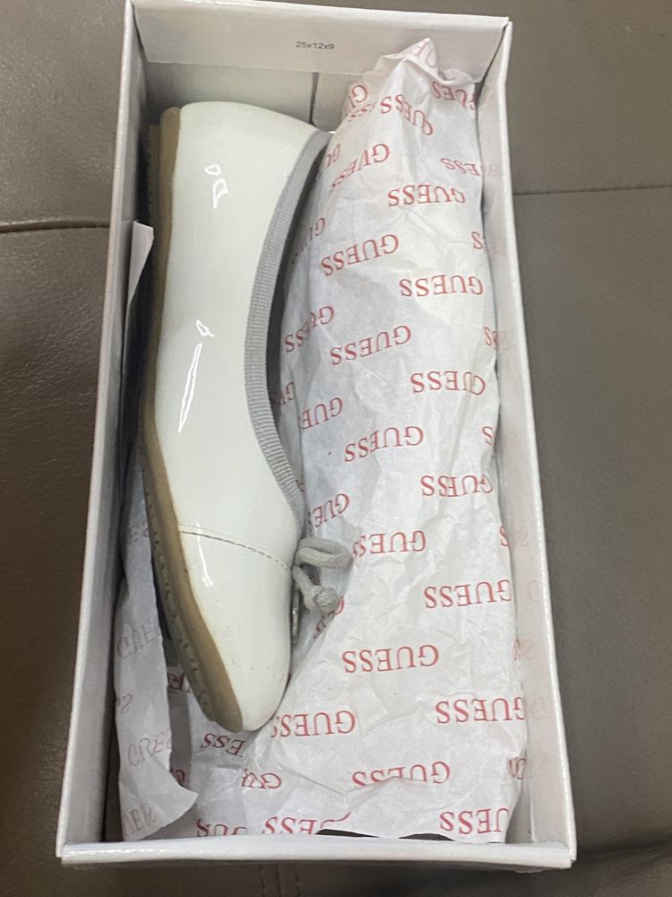 Бели детски обувки Guess, номер 31