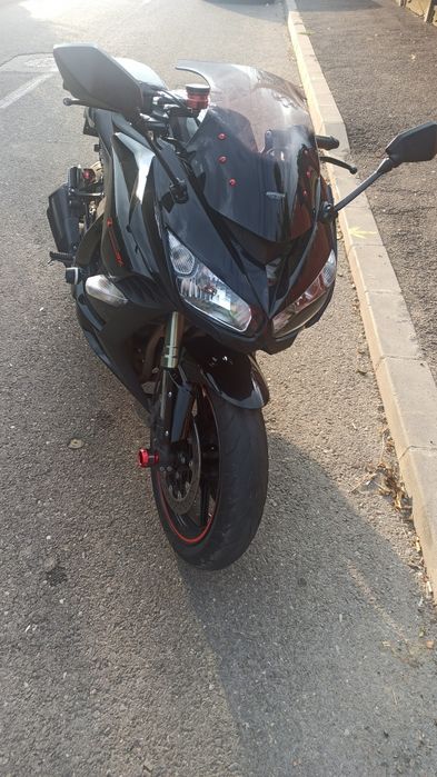 Vând Kawasaki Z1000 sx