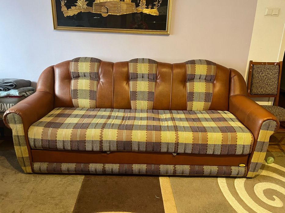 Set canapea si fotoliu extensibil - stare buna, confortabile