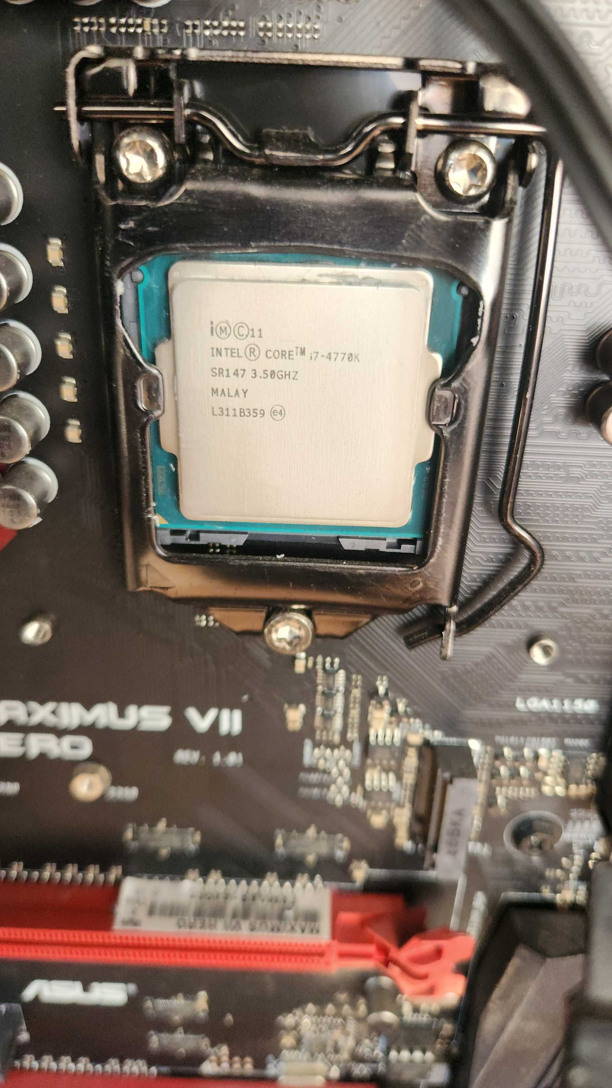 Кутия за компютър cooler master/asus maximus 7 / i7-4770к/corsair cw