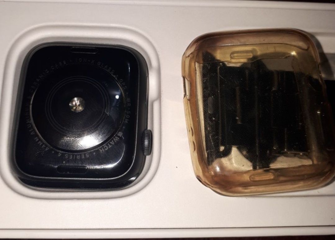 Ceas Apple4,display crapat,2bratari: silicon+metalica,husa