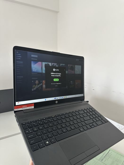 Laptop HP 255 g8 notebook